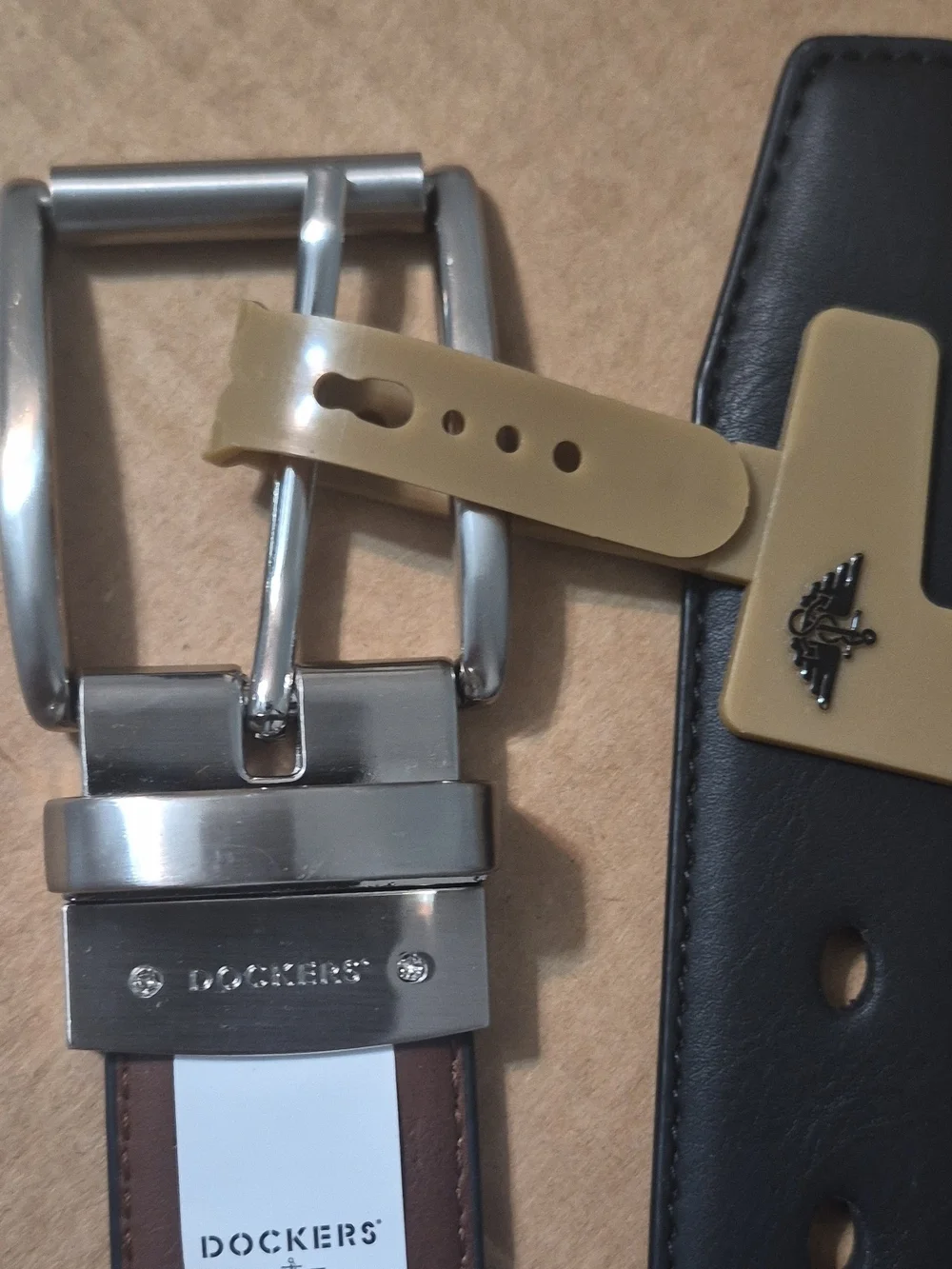 Dockers reversible belt